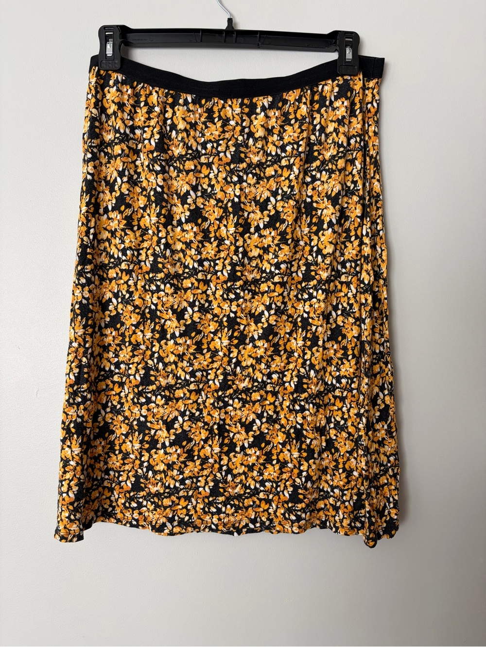 Black Midi Skirt with Yellow and White Floral Print XL
